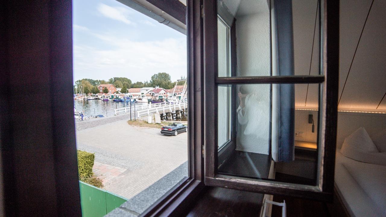 Gasthaus Zur Faehre Hotel Greifswald Exterior foto